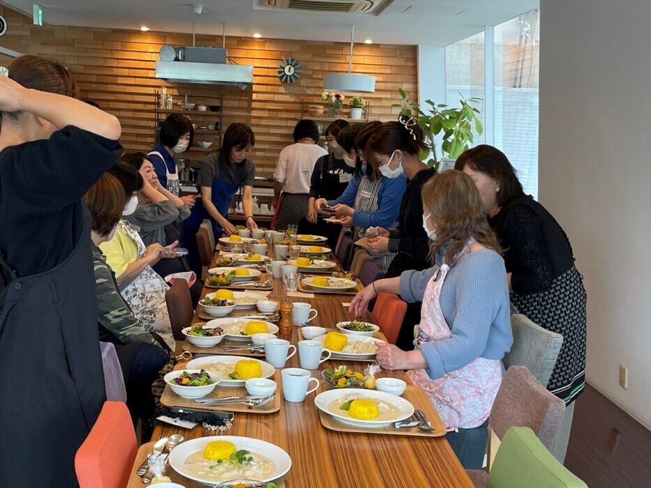 活気ある料理教室